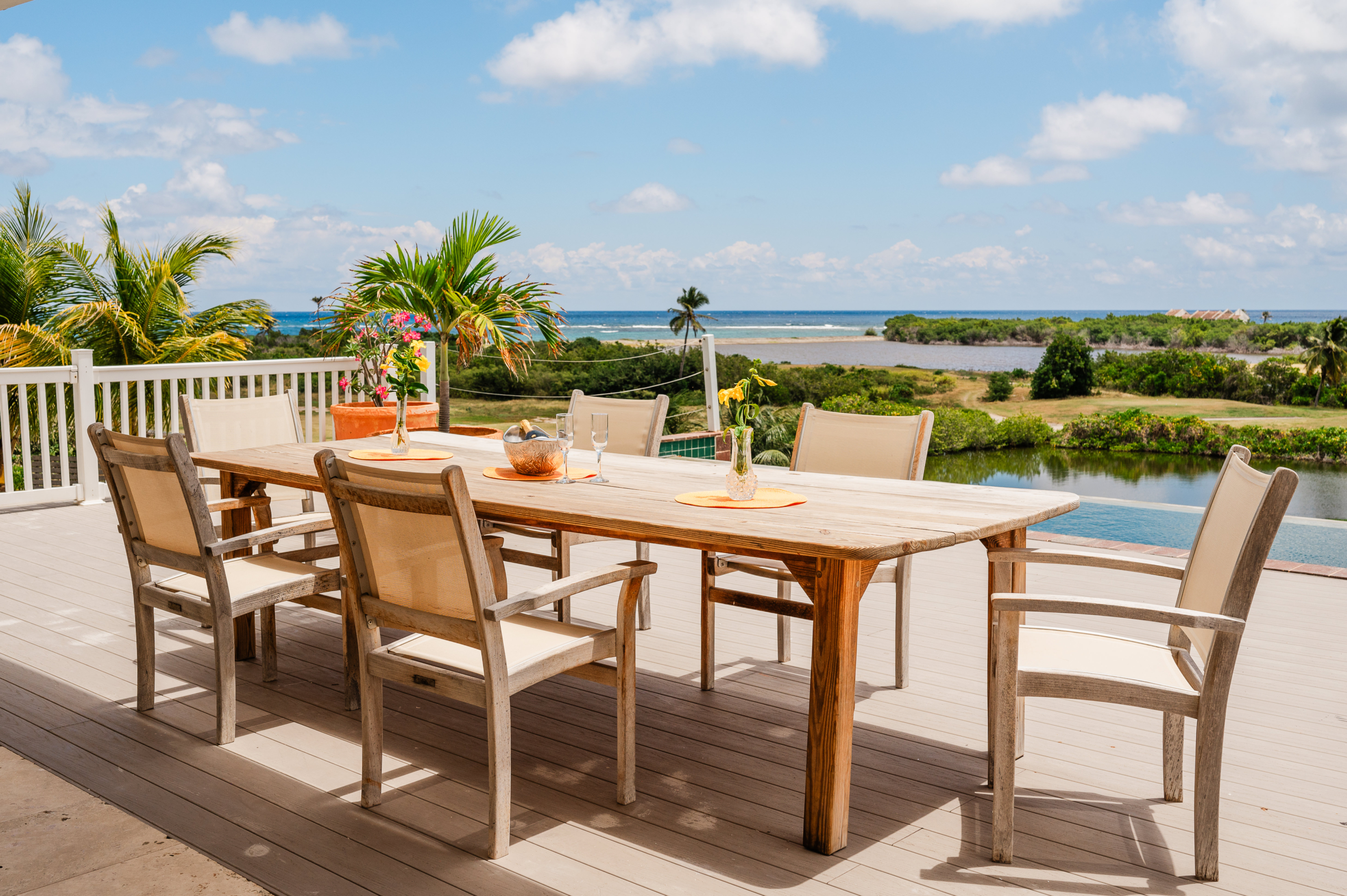 Sunrise Hill -Lower Level - Outdoor Dining