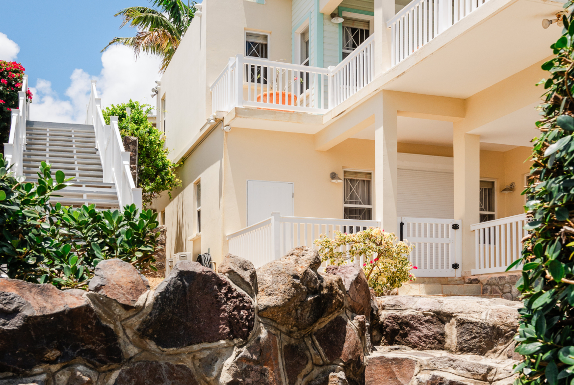 Sunrise Hill Villas in Frigate Ba
