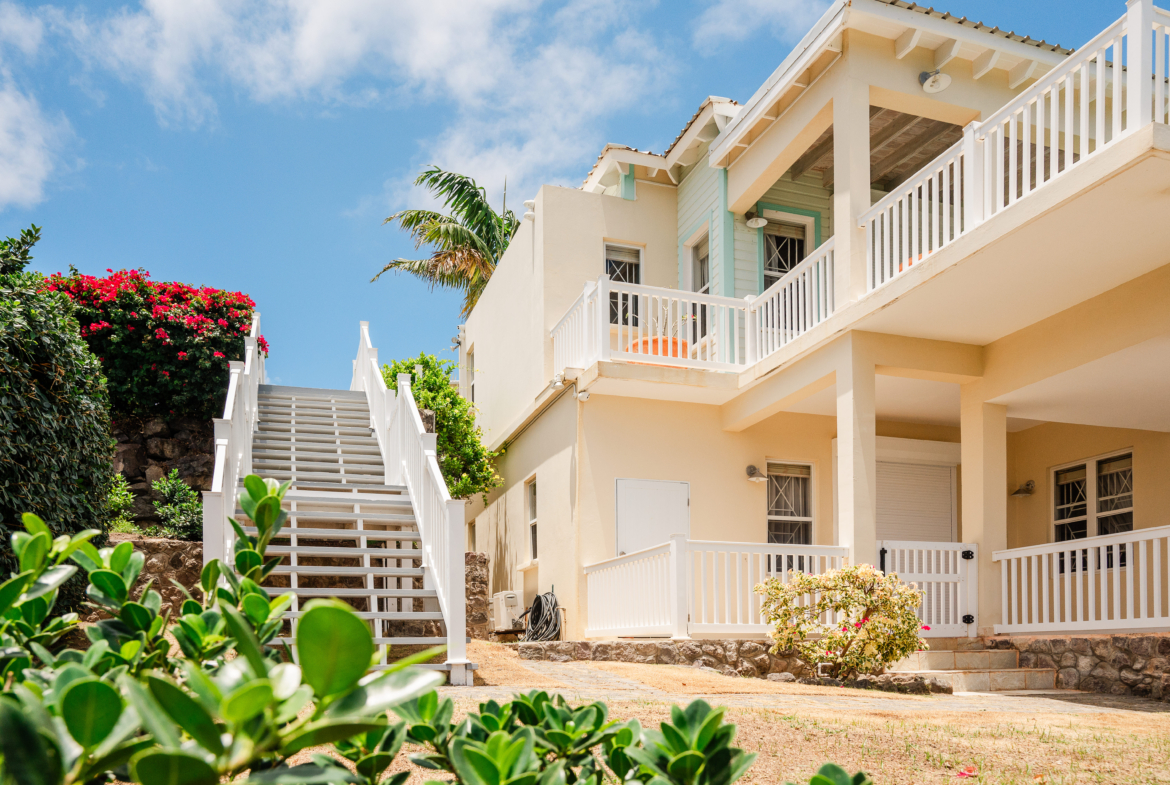 Sunrise Hill Villas in Frigate Bay