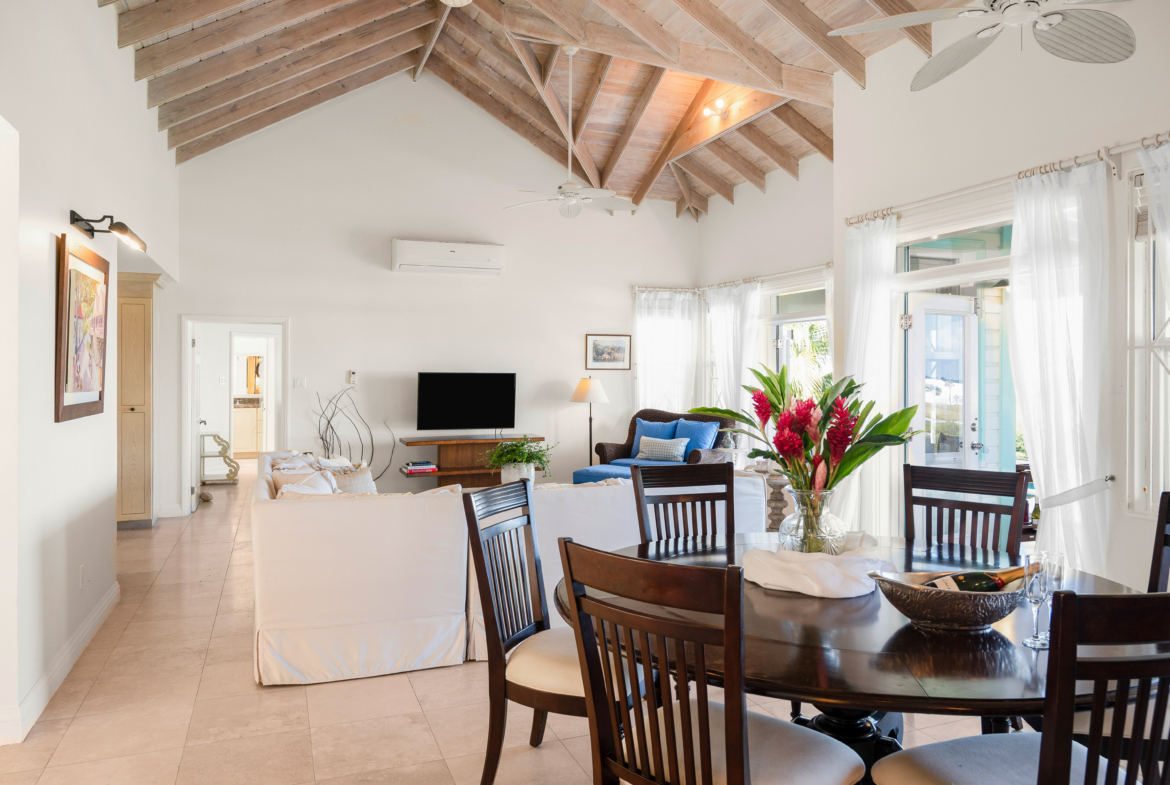 Sunrise hill upper level living