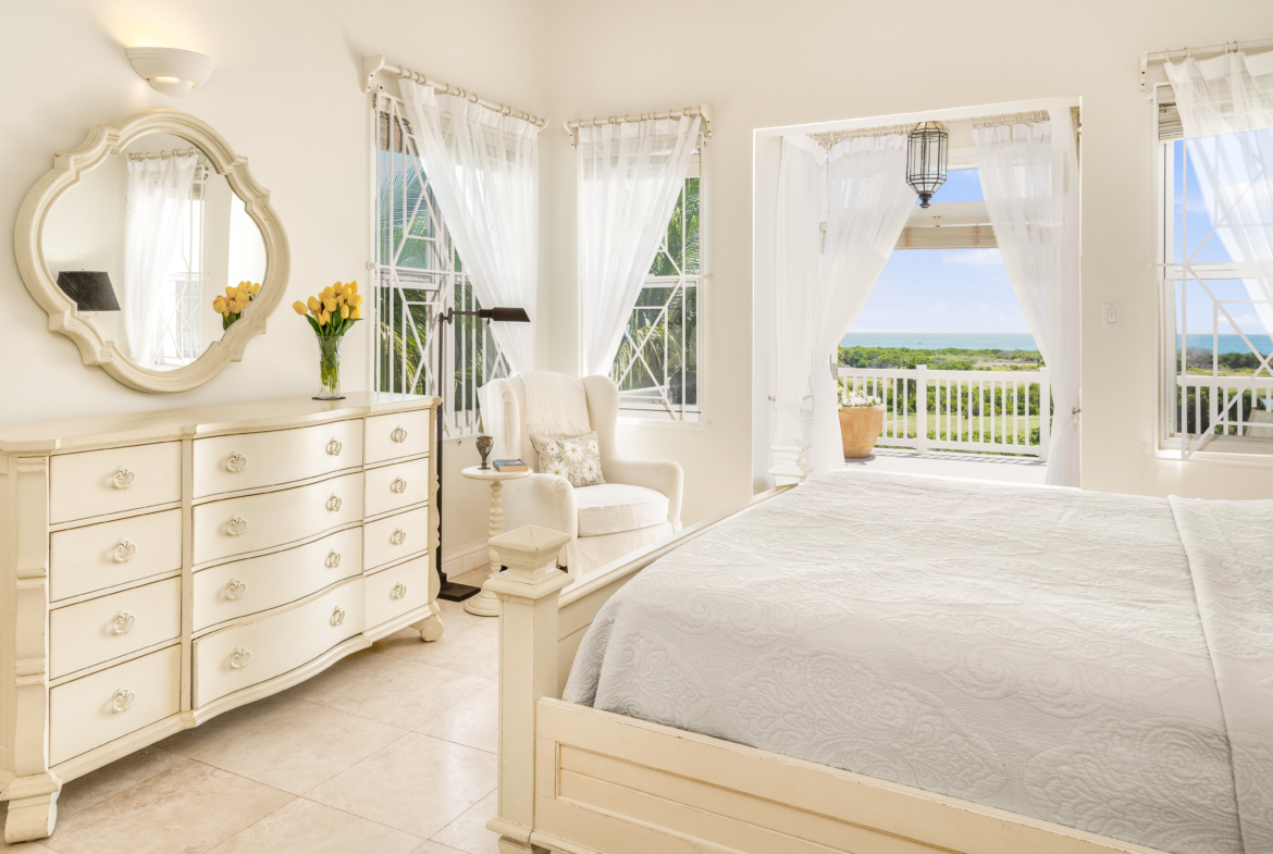 Sunrise Hill master bedroom ocean view