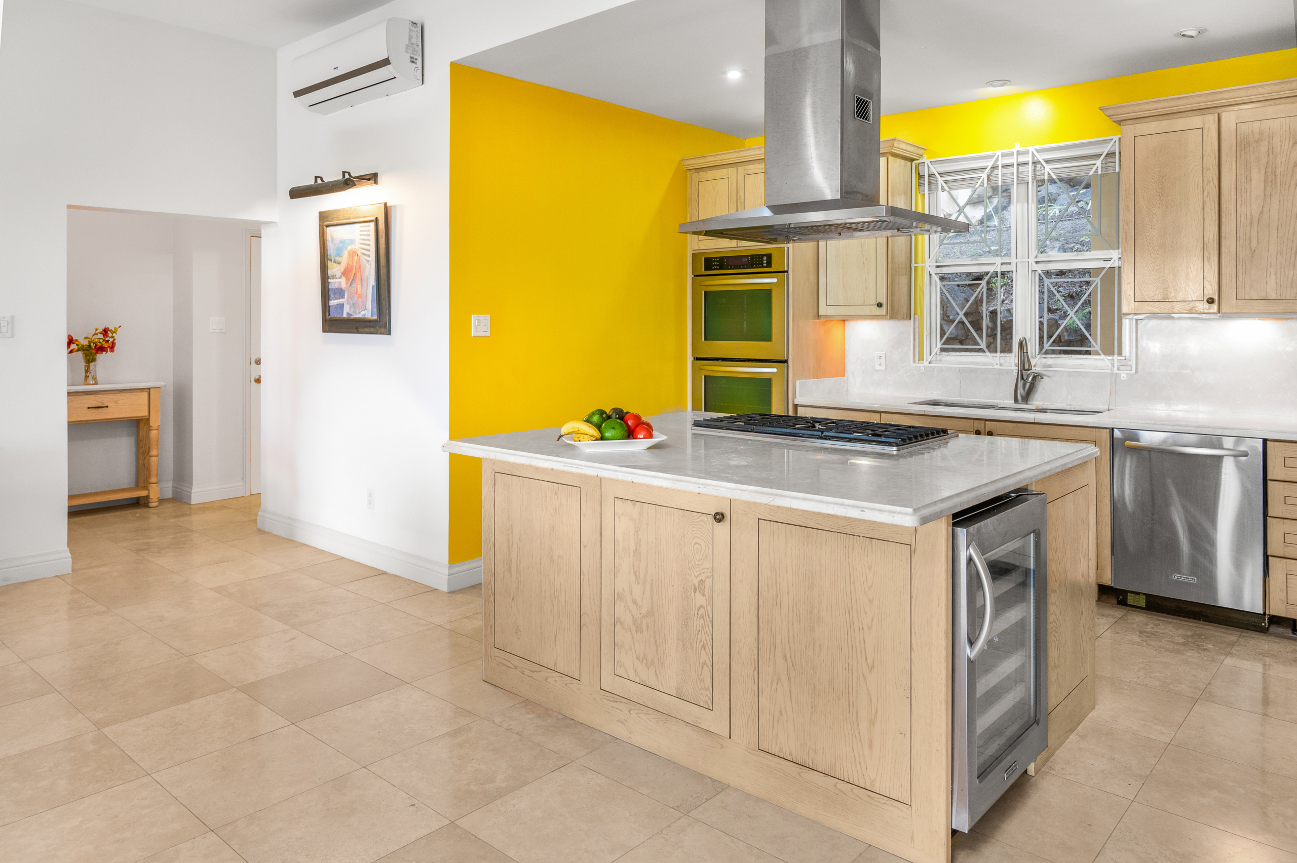 Sunrise Hill | Lower level kitchen