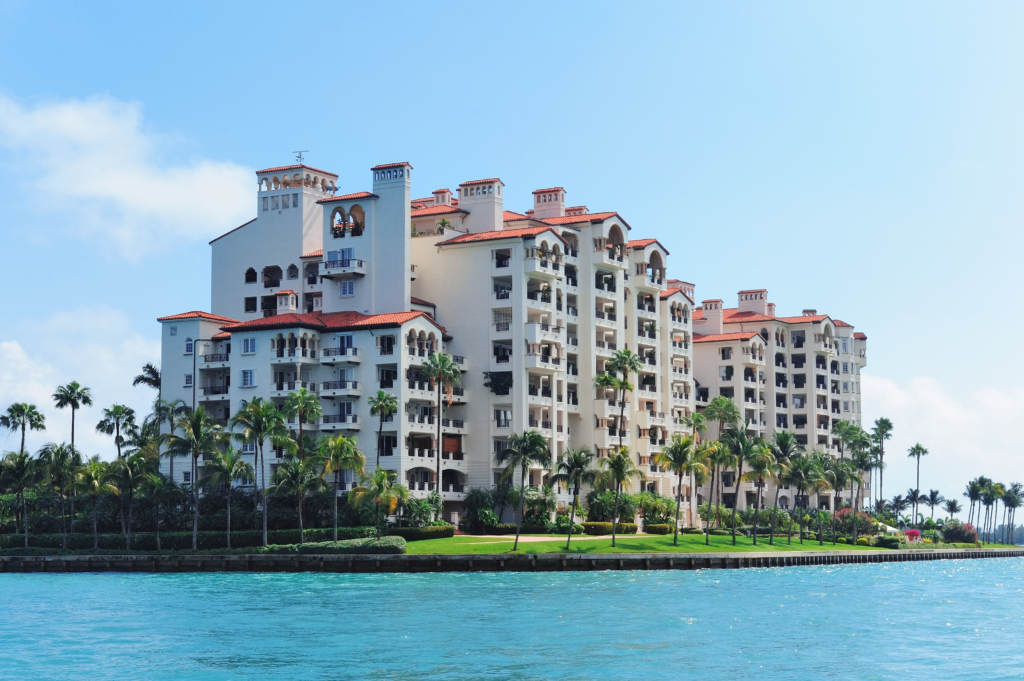 Why Choose Calypso Bay Apartments? Read These Reviews